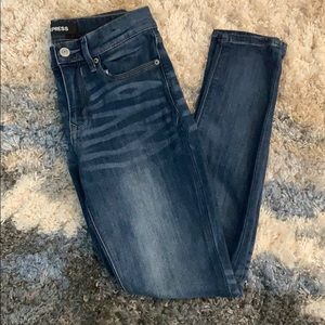 EXPRESS non distressed skinny jeans (Size 4R)